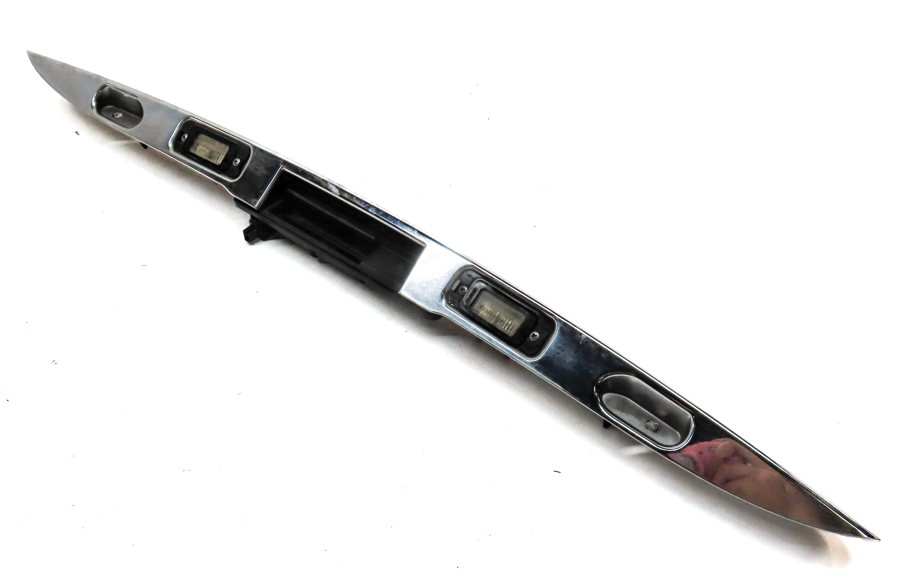 2006 MERCEDES ML350 (W164) REAR TAILGATE HATCH LID HANDLE w/LICENSE PLATE LIGHTS — exact item pictured